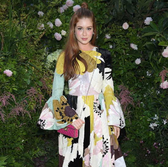 Marina Ruy Barbosa arrasa em Paris de Maison Valentino