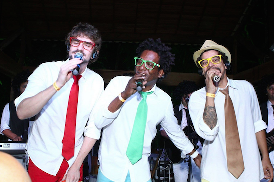 Samba do Kriollo Doido arma festa na Pink Elephant