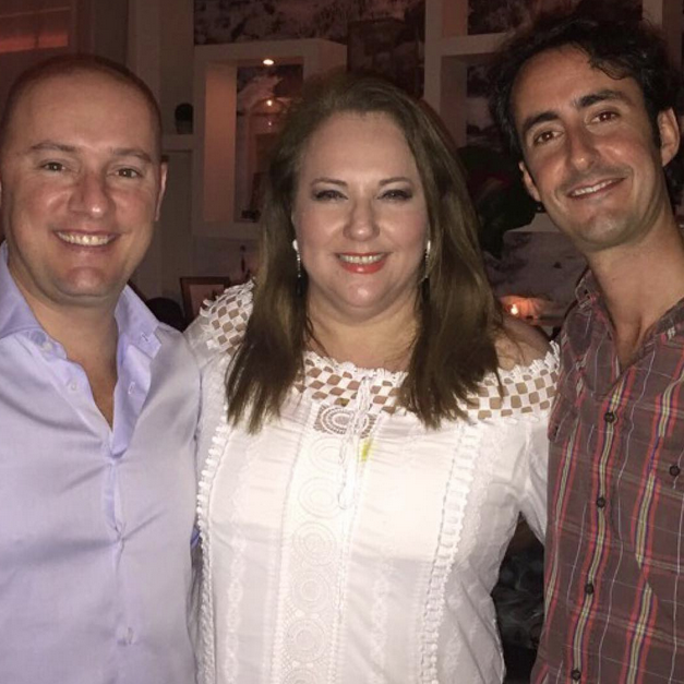 Luiziane Cavalcante confere novos lançamentos da Dior, em Miami