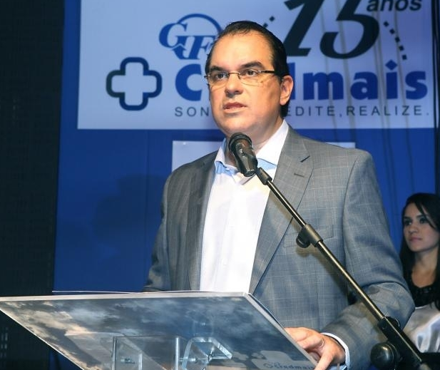 Leo Albuquerque comemora encerramento da campanha ‘Vá Além’