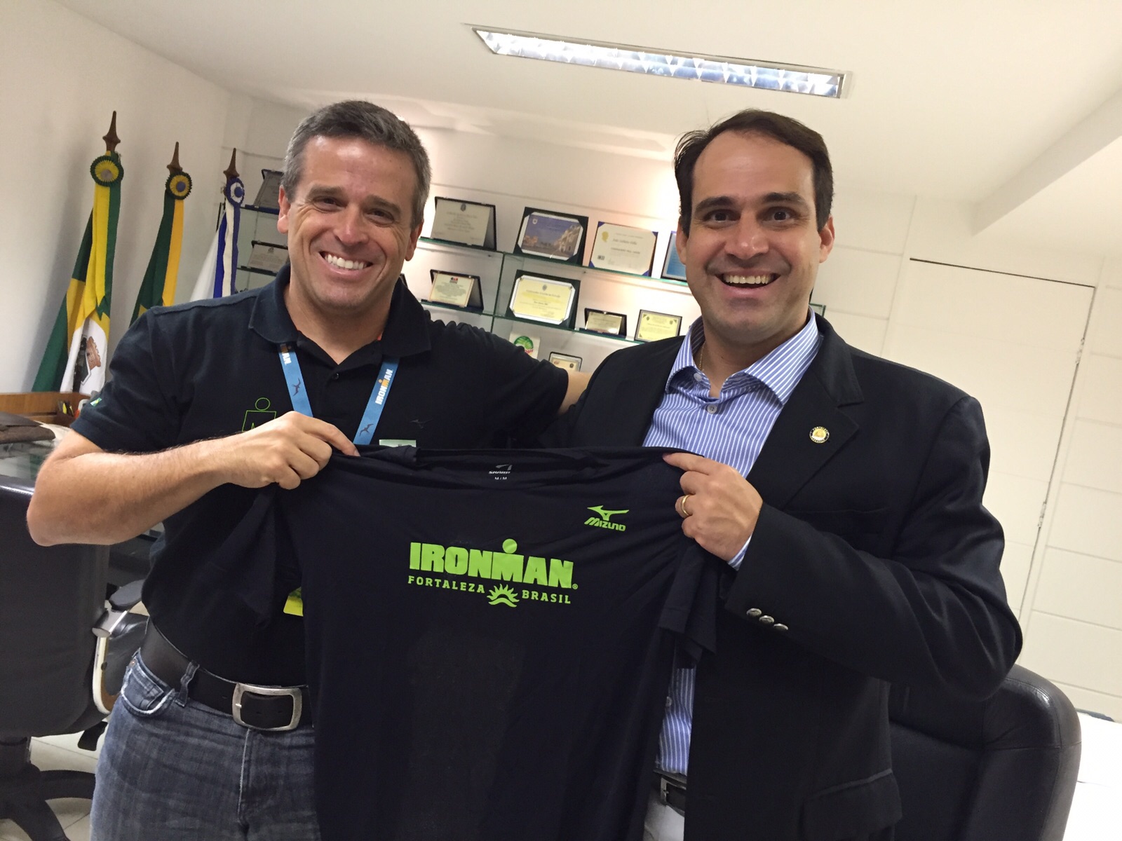 Salmito Filho recebe o realizador do Ironman Fortaleza