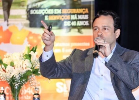 Instituto Myra Eliane lança biografia de Olga Barroso