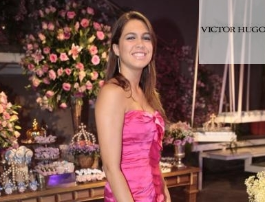 Stanley e Daniele Leão festejam os 15 anos da herdeira Isabelle