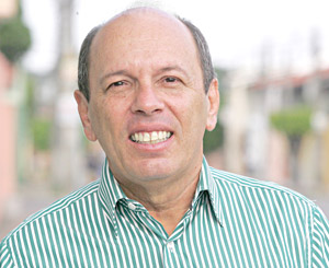 Sinduscon- CE entrega Relatório de Gestão do triênio 2014-2016