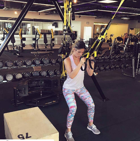 Thyane Dantas mantem a boa forma na Greenlife Family Club