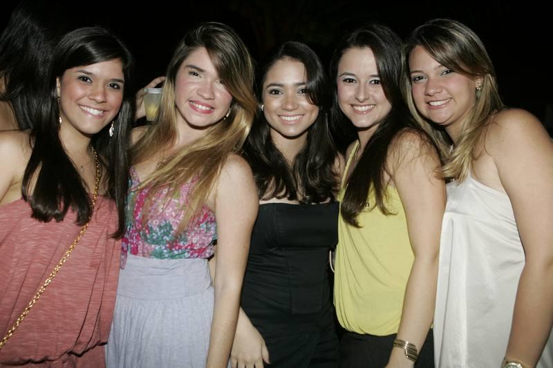 Gabriela Fernandes, Jessica Fernandes, Marina Taumaturgo, Mirela Ximenes e Luana Pontes