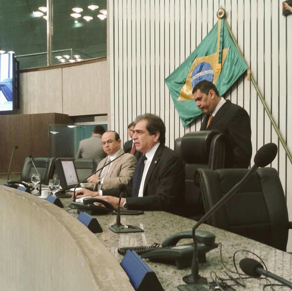 Zezinho Albuquerque articula debate sobre Seca no Ceará