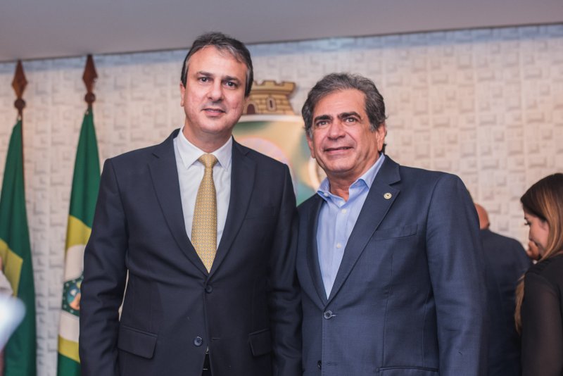 Superprestigiada! Foi assim a posse de Zezinho Albuquerque na Secretaria das Cidades