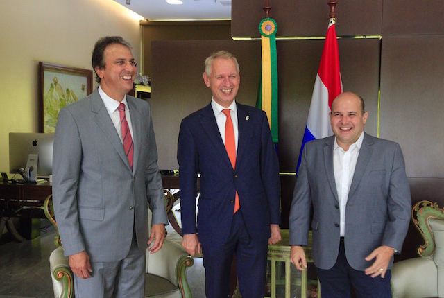 Governador recebe o embaixador da Holanda no Brasil