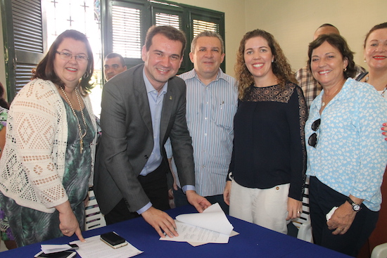 C. Rolim Engenharia e Fundação Beto Studart assinam acordo com poder público