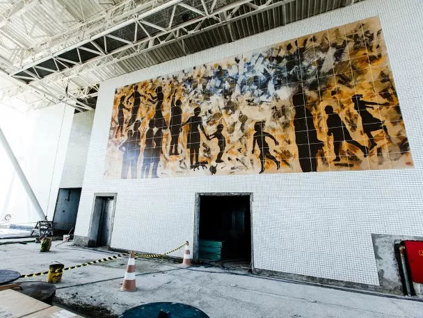 Porto de Fortaleza recebe painel de Rian Fontenele