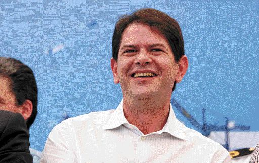 Cid Gomes viaja à Ásia atrás de investidores