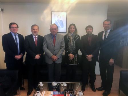 Onélia Santana cumpre agenda no Chile