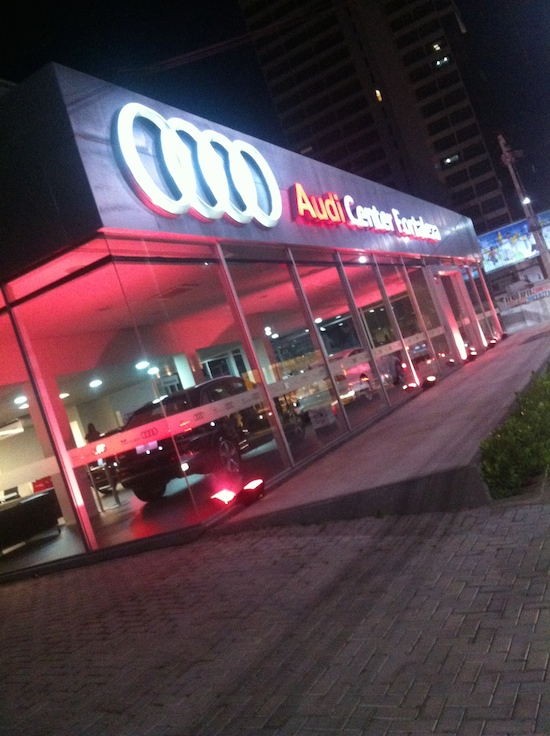 Em outubro a Audi Center Fortaleza também é Rosa