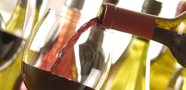 Degustação de vinhos movimenta a Garrafeira 520