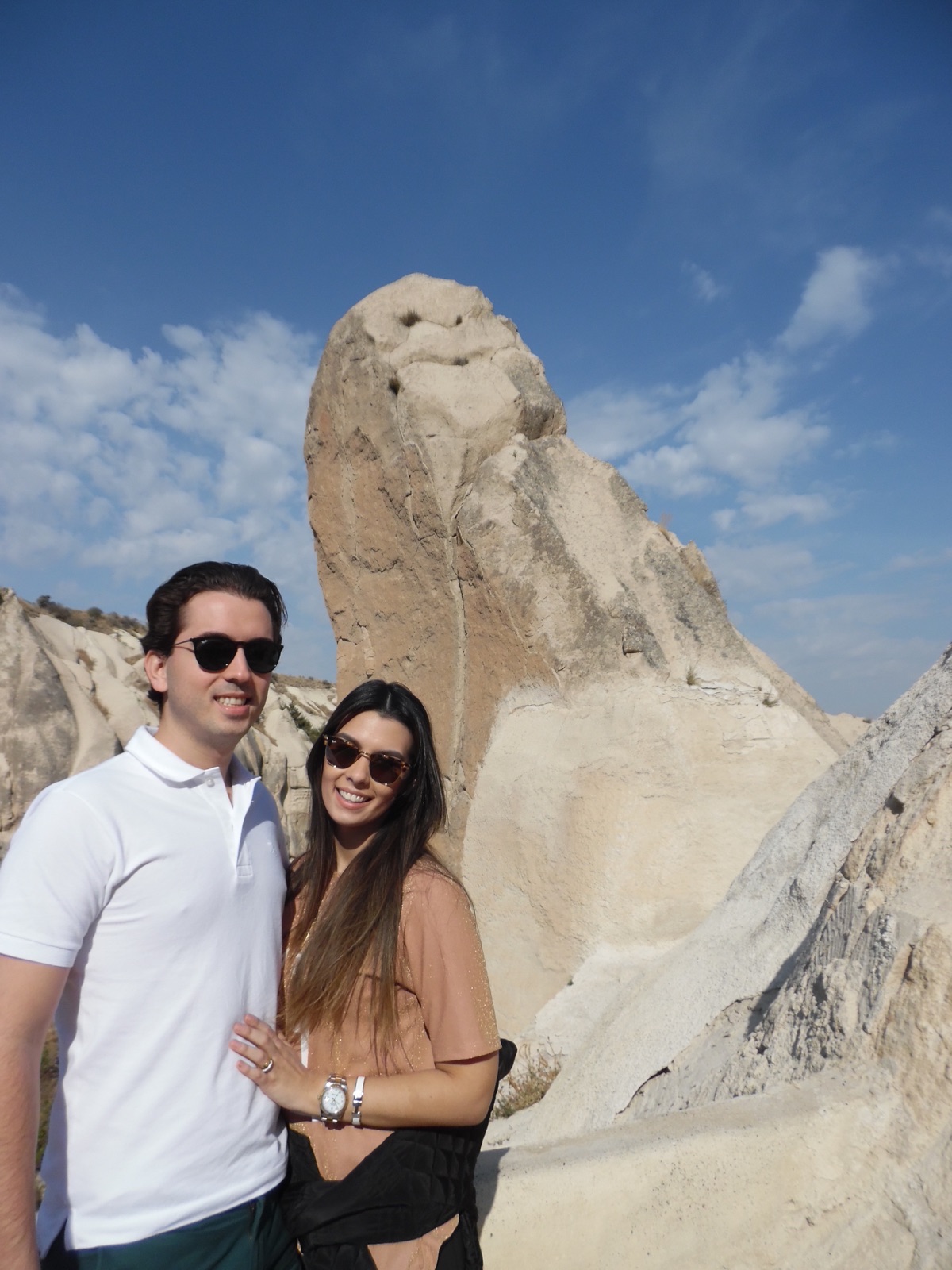 Camila Moreira curte temporada de férias em Instambul