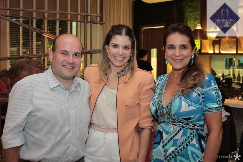 Patrícia Macêdo pilota almoço em torno dos representantes do Banco CAF