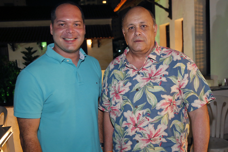 Heitor Freire participa de almoço com empresários e deve conversar com Camilo