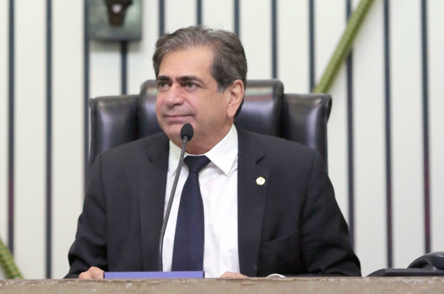 Zezinho Albuquerque anuncia calendário de votações da Casa em dezembro