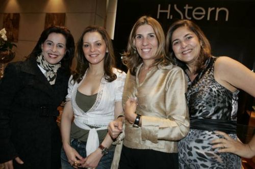 Roberta Fernandes, Lucia Praciano, Paloma Fernandes e Paula Aguiar