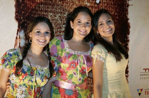 Andrea, Mariana e Cristiane Rocha