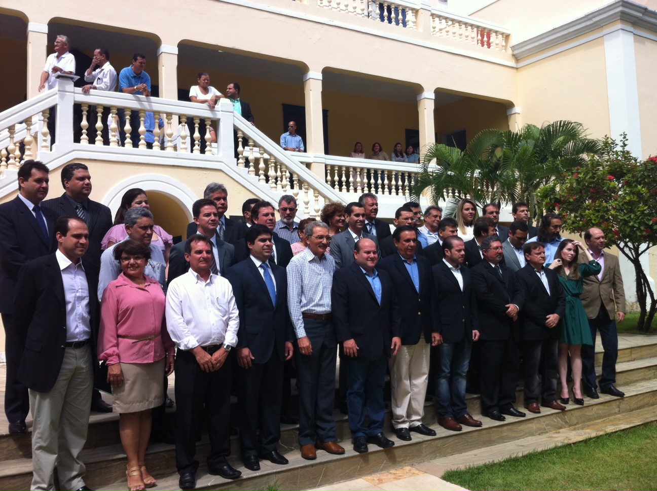 Roberto Cláudio tira foto com time que comandará a city
