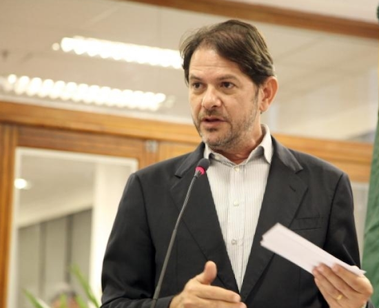 Cid Gomes inaugura nova sede do Detran