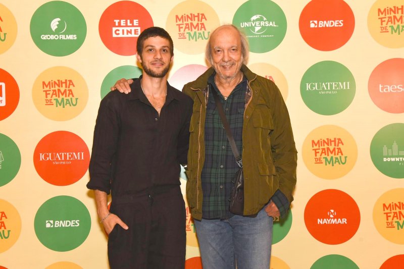 Erasmo Carlos recebe famosos em avant-première de filme no Iguatemi São Paulo