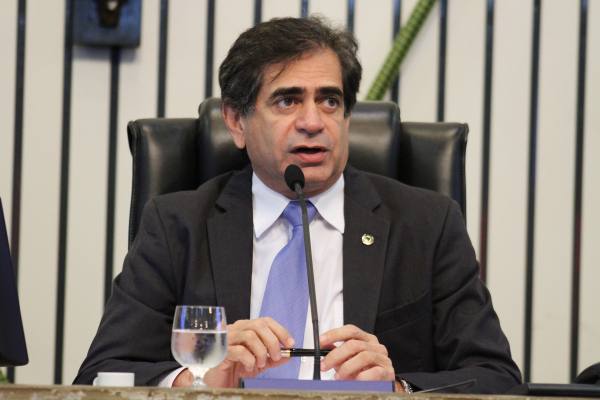 Zezinho Albuquerque comemora os nove anos da TV Assembleia