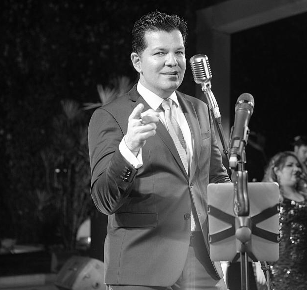 Gustavo Serpa comemora aniversário no Mr. Chow Miami