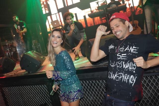 Dado Dolabella e Flavia Viana se jogam em balada cearense