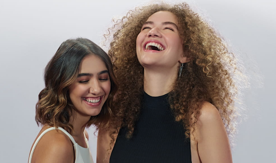 AnaVitória aterrissam em Fortaleza para show no fim de semana