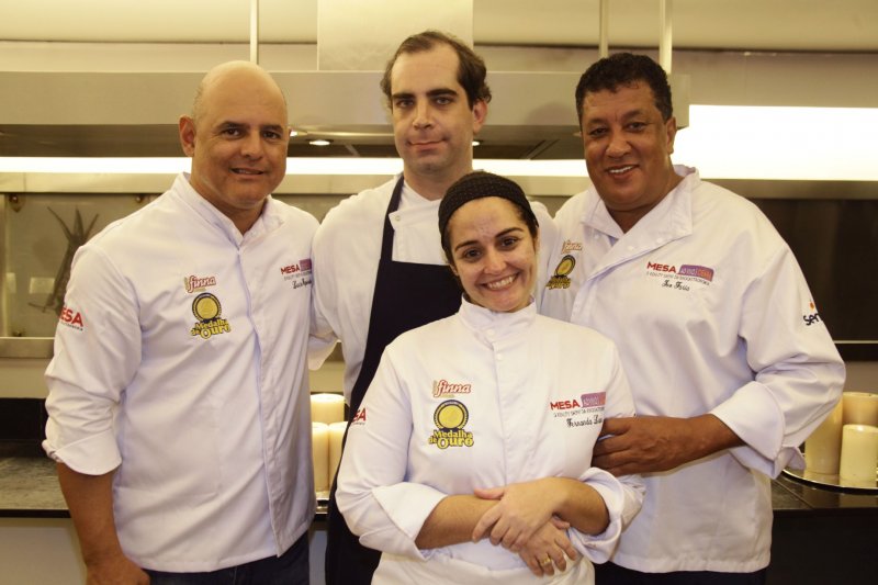 Lúcio Figueiredo participa de jantar magno no Gran Marquise Hotel