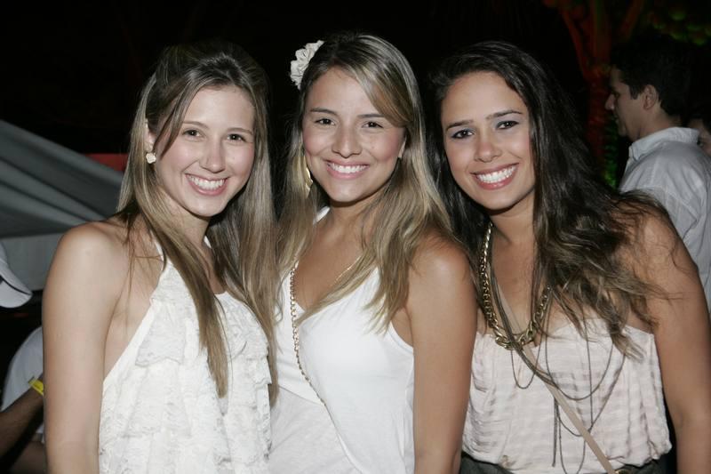 Camila Gomes, Camila Marques e Juliana Feitosa