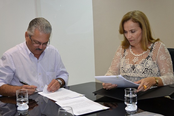 Crea assina convênio  com o TCU