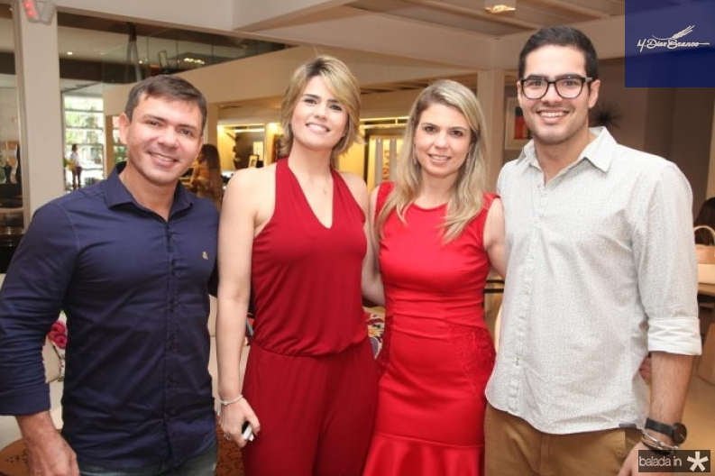 Jader Almeida lança livro na Le Spec