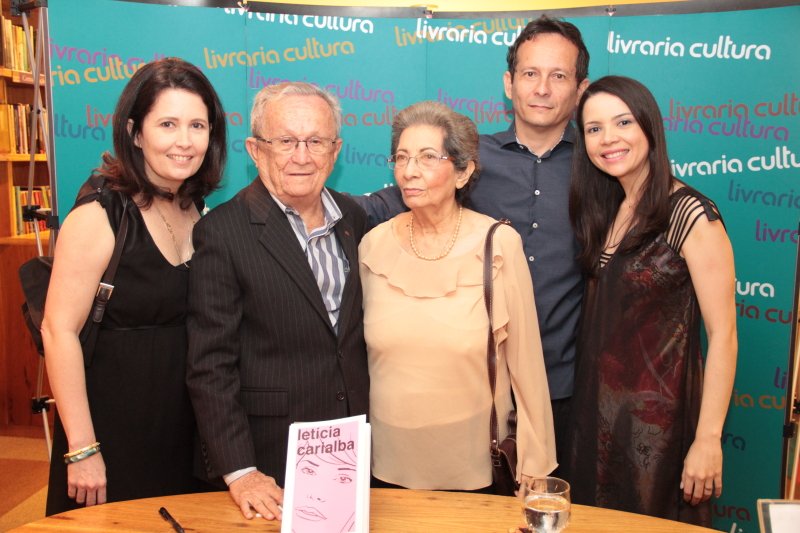 literatura - José Gomes de Magalhães lança “Letícia Carialba” com noite de autógrafos