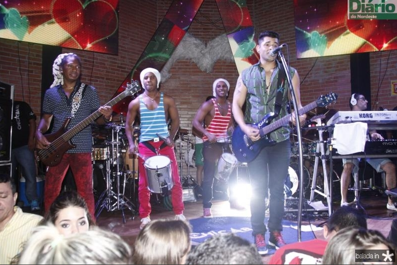 Chicabana agita sábado na Pink Elephant