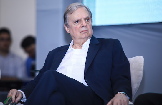 Tasso confirma que disputará a presidência do PSDB