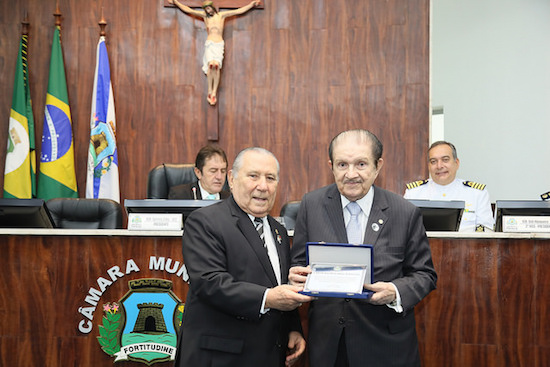 Mauro Benevides recebe homenagem na Câmara Municipal de Fortaleza