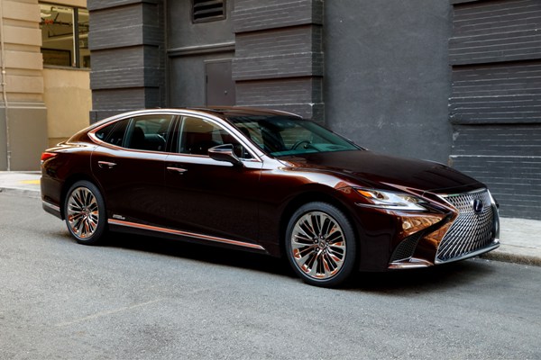 Lexus aposta em carros híbridos para o Brasil no Salão do Automóvel 2018