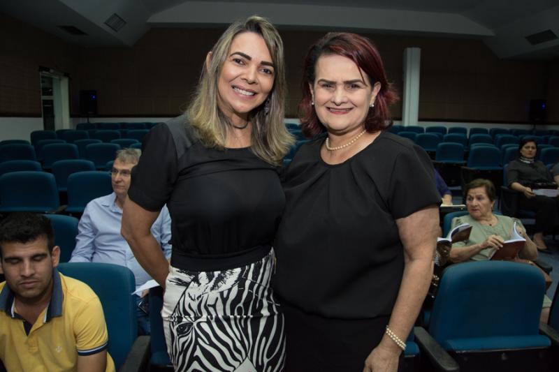 Iris Oliveira e Maria Tereza Feitosa
