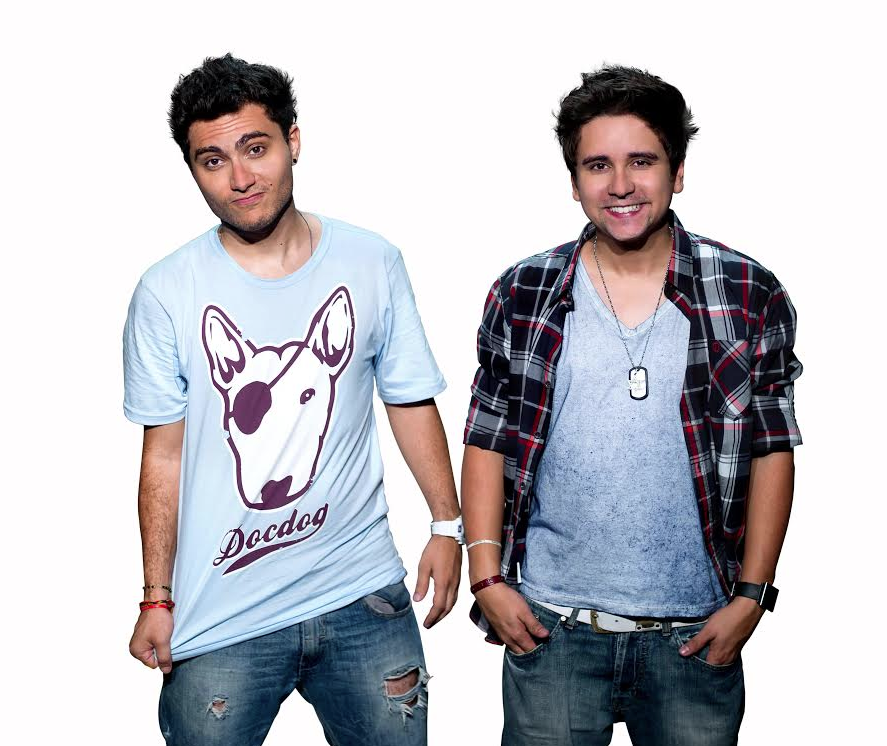 Bruninho e Davi desembarcam no Colosso Lake Lounge