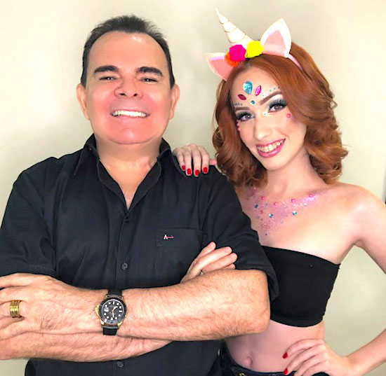 Quer inspirações de makes para o Carnaval? Confira as dicas de Walker Santiago