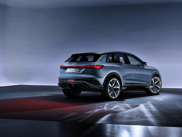 No Salão de Genebra, Audi apresenta Q4 e-tron conceito