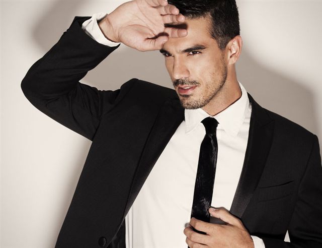 Beleza italiana dos anos 1950 inspira coleção da Rich