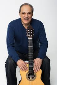 RioMar Fortaleza presenteia as mães com show gratuito de Toquinho