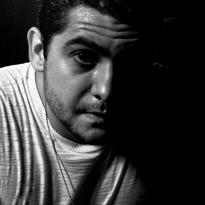 Rebecca Linhares inaugura a Joyería