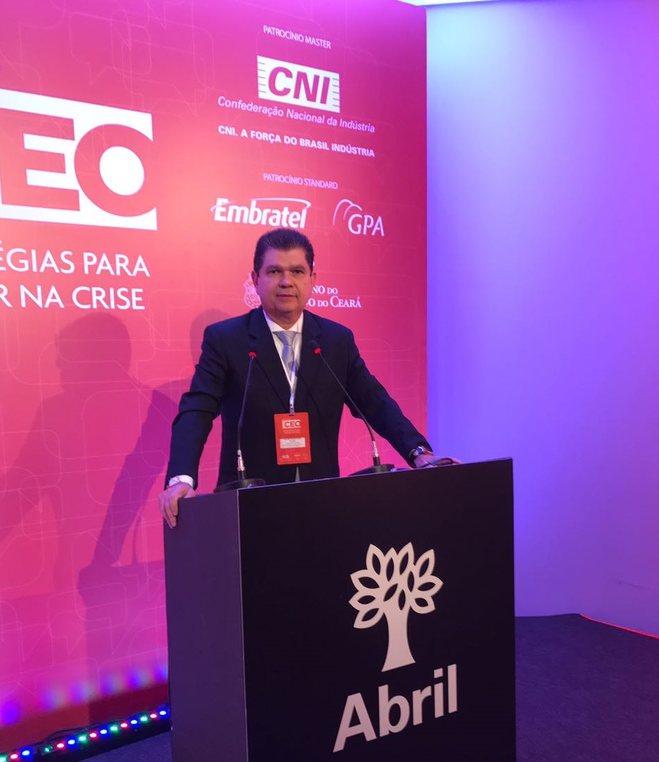 Mauro Filho faz palestra em encontro de CEOs da Exame