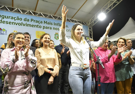 Governo do Ceará entrega a 12ª Praça Mais Infância, em Camocim